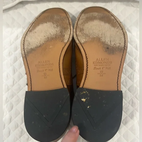 Allen Edmonds Tan McAllister Wingtips 12EEE - Picture 5 of 6